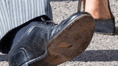 تفسير حلم رؤية الحذاء القديم في المنام